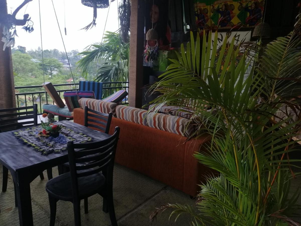 Tiki Bar Hostel Ella Exterior photo